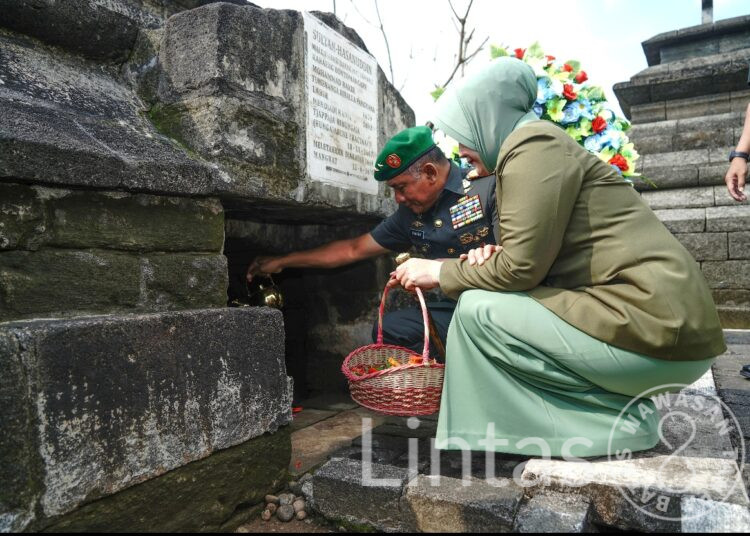 Hormati Pahlawan, Pangdam XIV/Hasanuddin Ziarah ke Makam Sultan Hasanuddin