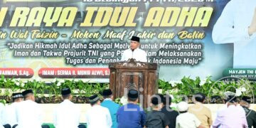 Pangdam XIV/Hasanuddin Salat Idul Adha Bersama Prajurit dan Masyarakat di Lapangan M. Yusuf Makodam