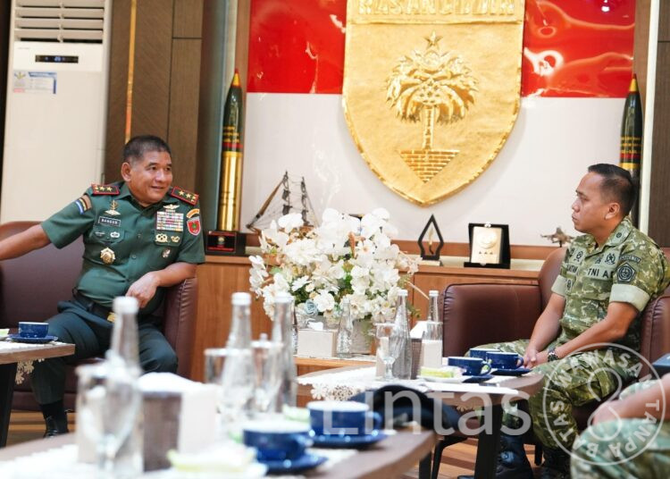 Perkuat Sinergi dan Penegakan Hukum, Pangdam XIV/Hsn Terima Kunjungan Silaturahmi Kadilmil III-16 Makassar