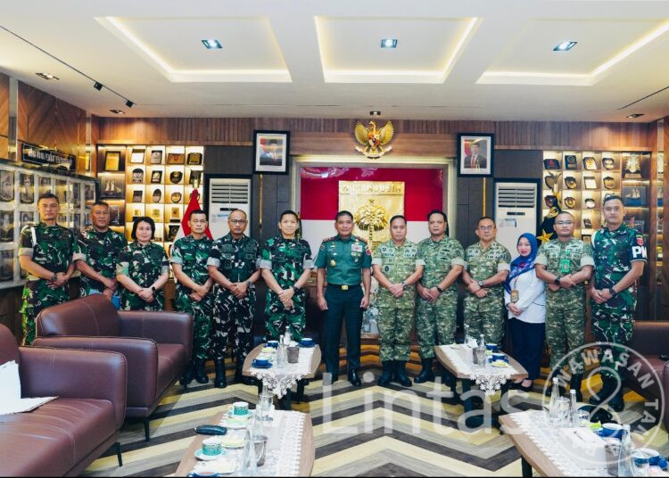 Perkuat Sinergi dan Penegakan Hukum, Pangdam XIV/Hsn Terima Kunjungan Silaturahmi Kadilmil III-16 Makassar
