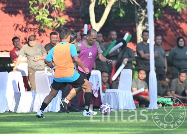 Minisoccer Perkuat Sinergi Pejabat Utama Kodiklatad dan Kodam III/Siliwangi