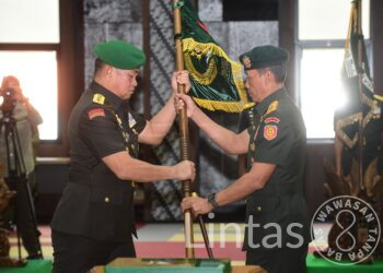 Pimpin Sertijab dan Alih Kodal Tiga Yonif, Kasad Tekankan Penguatan Organisasi TNI AD