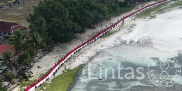 Merah Putih Membentang 500 Meter, Aboru Ciptakan Momen Bersejarah di HUT ke-81 RI