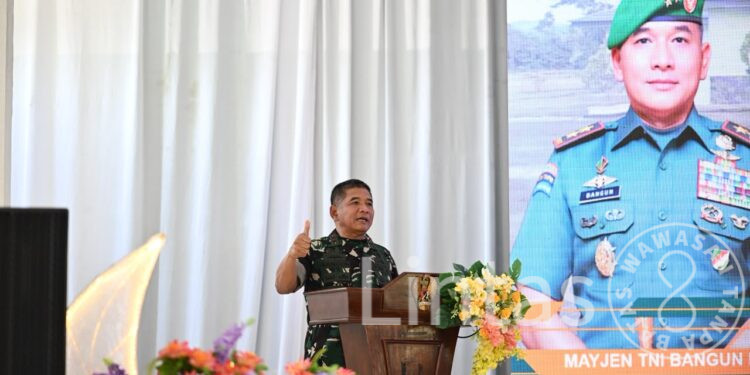 Kunker Ke Yon Armed 21/Kawali, Pangdam XIV/Hsn Kobarkan Semangat: “Jadikan Latihan Sebagai Kebutuhan, Bukan Beban!”