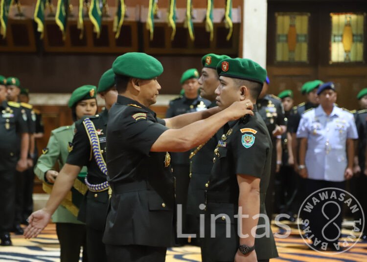 Tradisi dan Sertijab Dandim 0618/Kota Bandung, Pangdam III/Siliwangi Tekankan Penguatan Sinergitas dan Pembinaan Teritorial