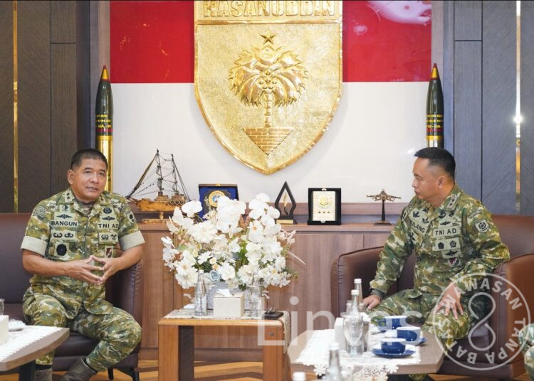 Pererat Sinergi Wujudkan Profesionalisme TNI AD, Pangdam XIV/Hsn Terima Kunjungan Silaturahmi Pangdivif 3/Kostrad