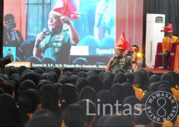 Pangdam XIV/Hsn Kobarkan Wawasan Kebangsaan di Hadapan Mahasiswa Baru UNM: Masa Depan Indonesia Ada di Tangan Kalian