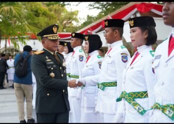 Pangdam XIV/Hasanuddin Hadiri Pengukuhan Paskibraka Provinsi Sulsel, Tekankan Disiplin dan Tanggung Jawab