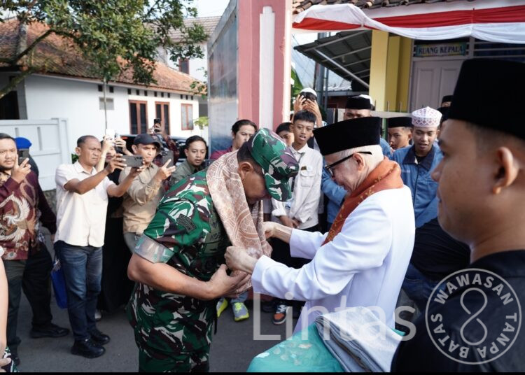 Pangdam III/Siliwangi Kunjungi Tanwiriyyah Cianjur, Tekankan Peran Santri dalam Menjaga Persatuan dan Kemajuan Bangsa