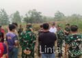Satgas Karhutla TNI Buka Lahan Demplot Pupuk Organik Dari Limbah Sawit di Kayan Hilir