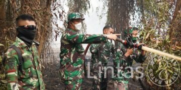 KAPENDAM XXII/TB TINJAU KARHUTLA DI KM 21 PALANGKA RAYA, KALIMANTAN TENGAH