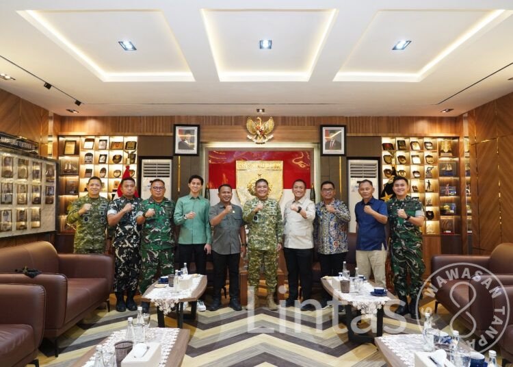 Perkuat Sinergi, Pangdam XIV/Hsn Terima Silaturahmi Sejumlah Pimpinan Daerah di Makodam