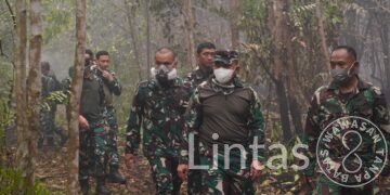 PANGDAM XXII/TAMBUN BUNGAI TINJAU PENANGANAN KARHUTLA, PASTIKAN UPAYA PEMADAMAN BERJALAN OPTIMAL