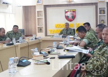 PANGDAM XXII/TB DIWAKILI KAPOKSAHLI IKUTI VICON EVALUASI DAN OPTIMALISASI KESIAPAN PROGRAM KDKMP YANG DIPIMPIN WAKIL PANGLIMA TNI