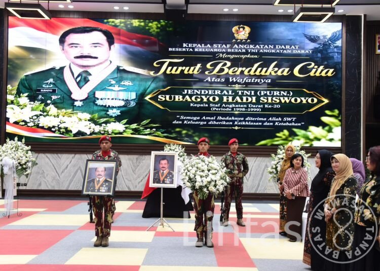 Rangkaian Penghormatan Terakhir TNI AD untuk Mantan Kasad Subagyo Hadi Siswoyo