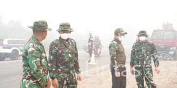 Pangdam XXII/Tambun Bungai Pimpin Langsung Evaluasi Taktis Karhutla Sambang Lihum: Terapkan Metode Pembalikan Tanah Gambut