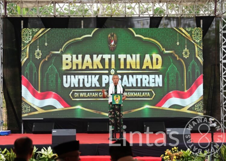 Bakti TNI AD untuk Pesantren, 53 Truk Bantuan Disalurkan ke 30 Ponpes